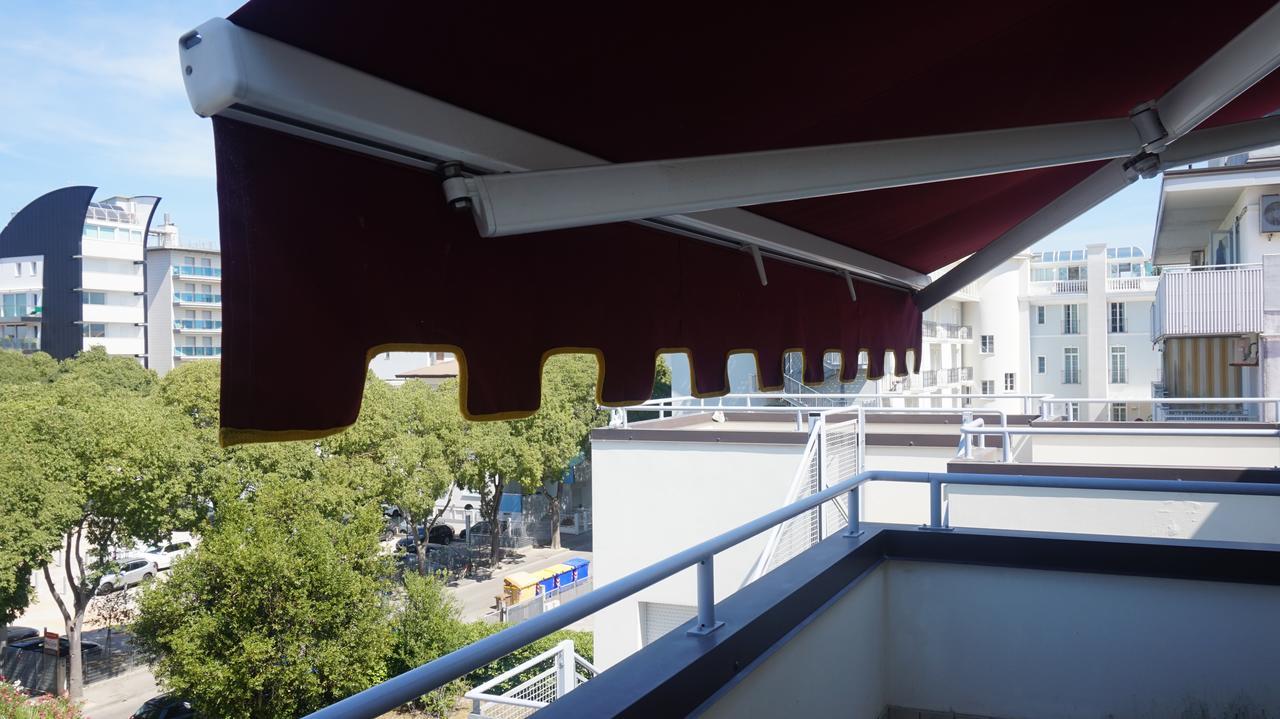 Hotel Blue Marine Линьяно-Саббьядоро Экстерьер фото